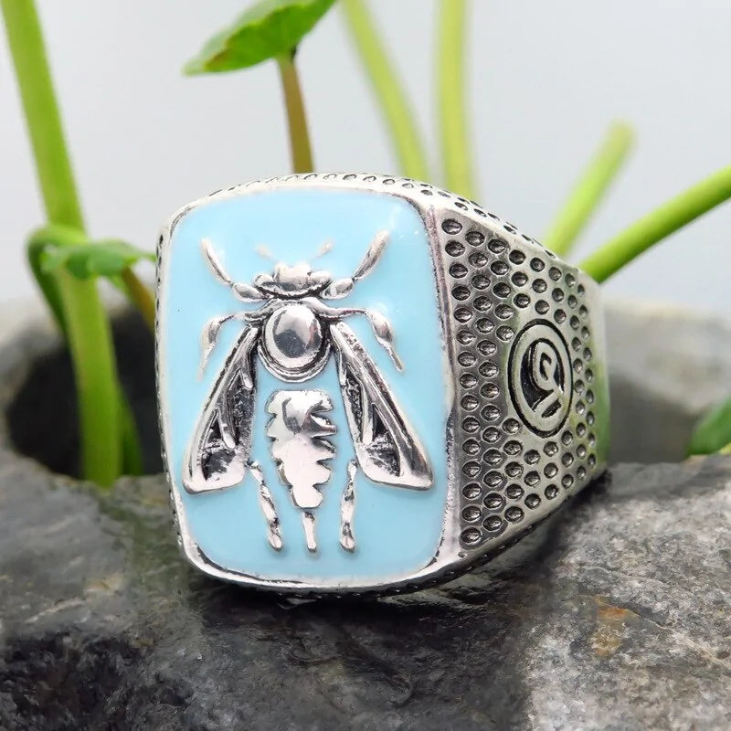 Anillo de Abeja Signet (Estilo Anillo de Clase)