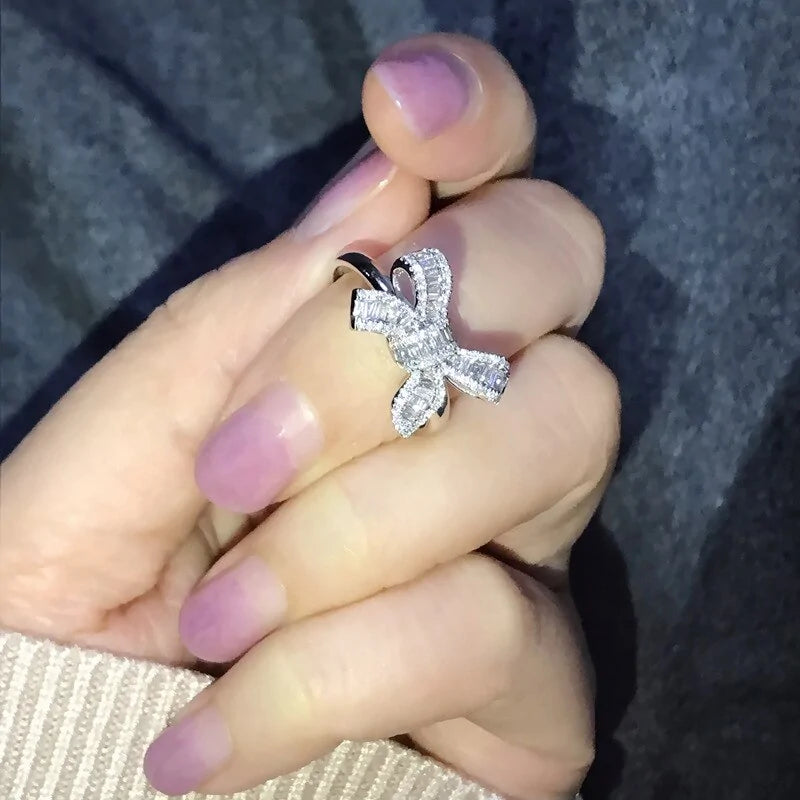 Anillo de Plata con Lazo Hecho a Mano