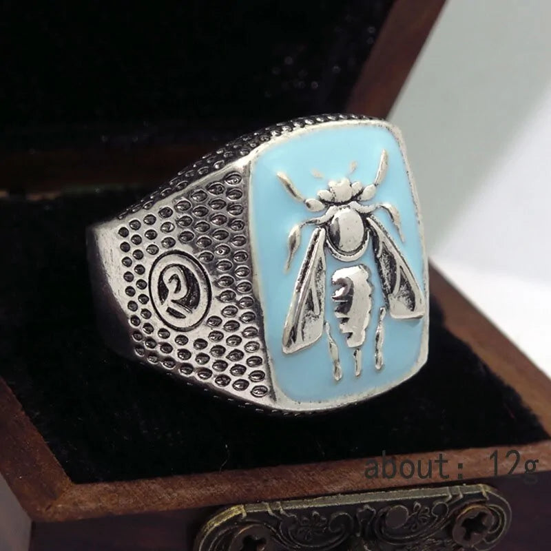 Anillo de Abeja Signet (Estilo Anillo de Clase)