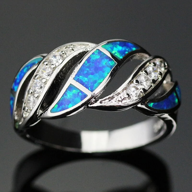 Anillo Plateado de Ópalo Azul y Plata