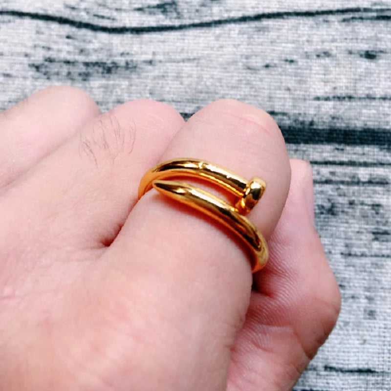 Anillo de Uñas para Mujeres