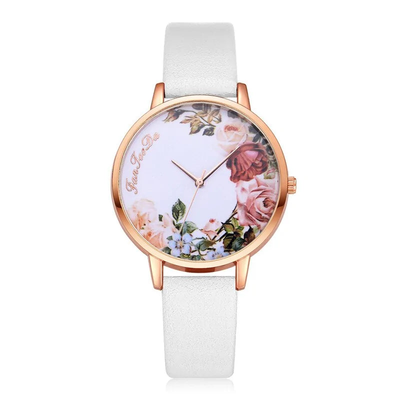 Reloj Simple con Flores Blancas