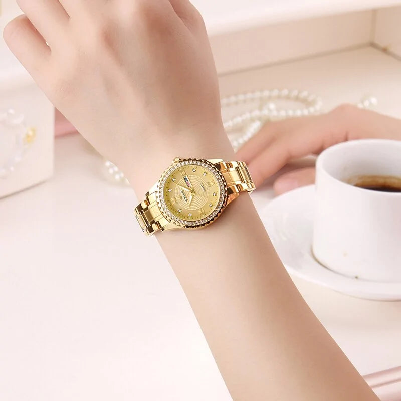 Reloj de Cuarzo Dorado de Vestir de Moda para Mujer con Diamantes WWOOR